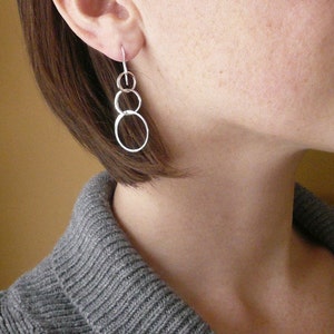 Three Linked Circles Earrings in Sterling Silver Dainty Everyday Sterling Silver Earrings image 3