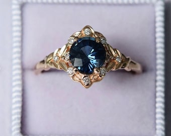 Vintage inspired Blue Sapphire Engagement Ring Round Sapphire Ring 14k Rose Gold, Multi Stone Ring Unique Sapphire Ring Elegant Vintage Ring