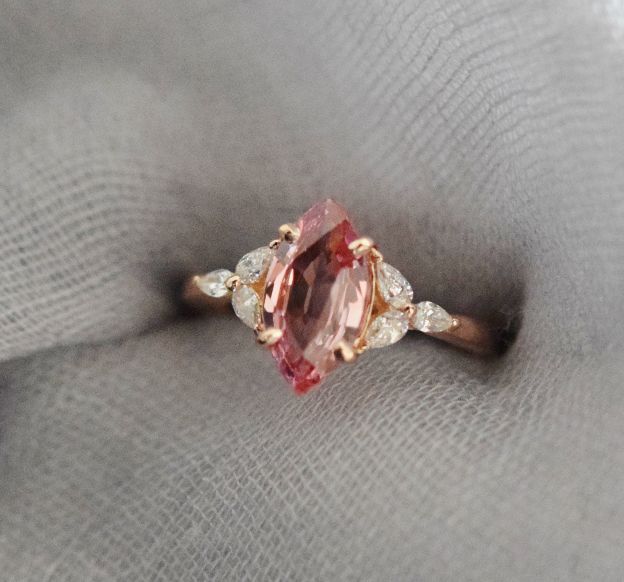 raw padparadscha sapphire raw padparadscha sapphire
