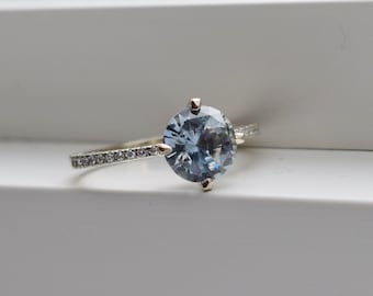 Round Blue grey sapphire engagement ring. 2ct sapphire engagement ring. 18k white gold sapphire and diamonds engagement ring Eidelprecious