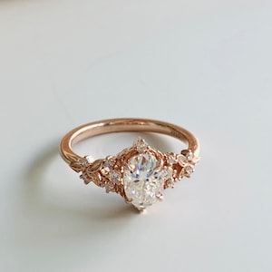 Greta Whimsical Lab Diamond Engagement Ring Gold ring. Fantasy moissanite diamond ring Enchanted floral butterfly ring EidelPrecios