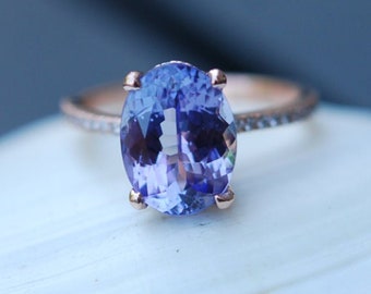 Tanzanite Engagement Ring. Rose Gold Engagement Ring. 1.5ct Lavender Lilac Tanzanite oval cut engagement ring 14k rose gold.