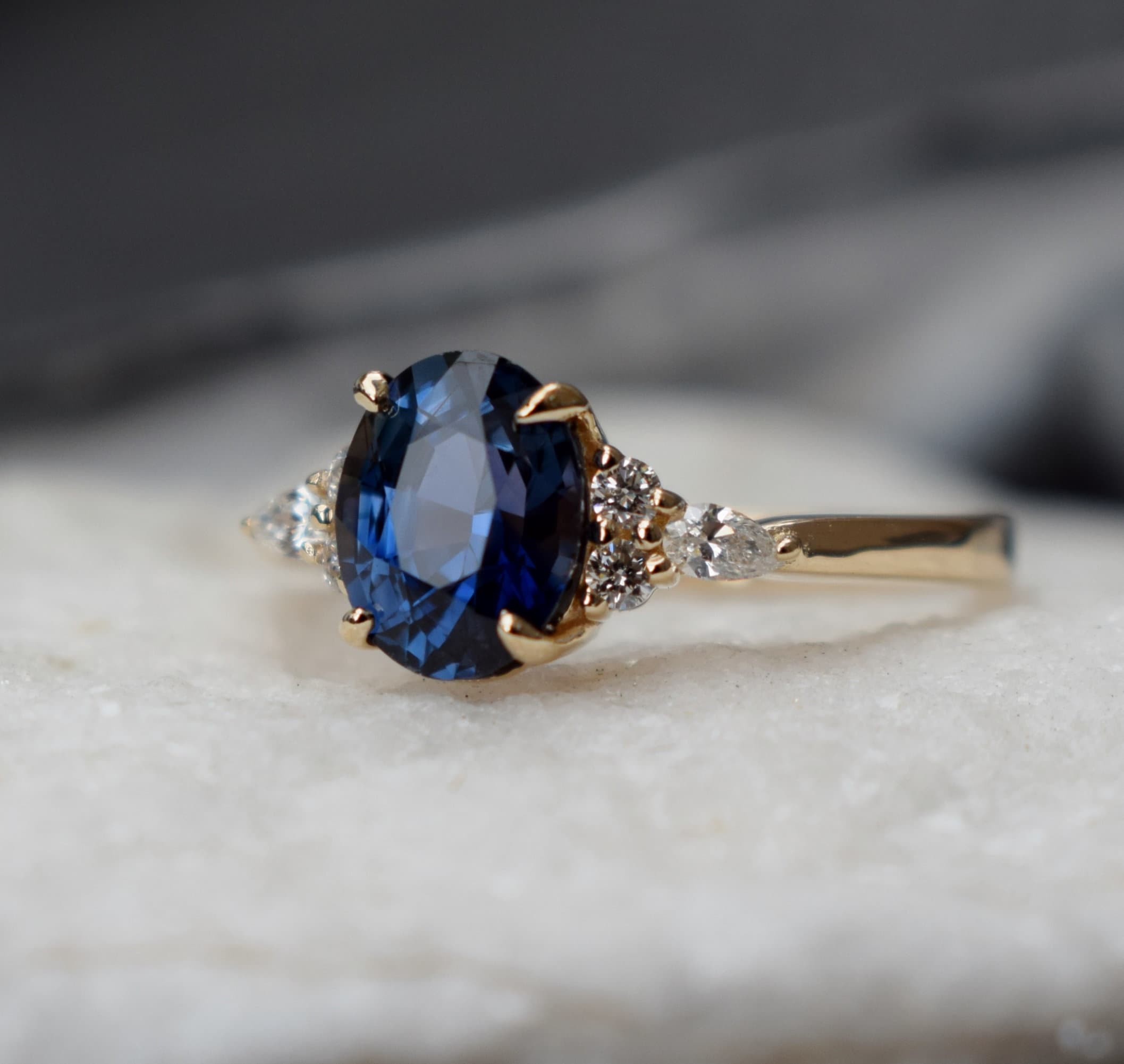 Sapphire diamond flower ring - Gem