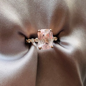 Natural Peach Sapphire Ring Huge 7.5ct Radiant Cut Engagement Ring Champagne Sapphire emerald cut 14k rose gold diamond ring engagement ring