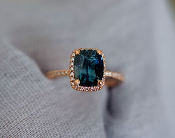 Teal sapphire engagement ring. Peacock green sapphire 3.3ct cushion sapphire diamond  ring 14k Rose gold. Engagenet rings by Eidelprecious.