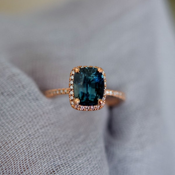 Teal sapphire engagement ring. Peacock green sapphire 3.3ct cushion sapphire diamond  ring 14k Rose gold. Engagenet rings by Eidelprecious.