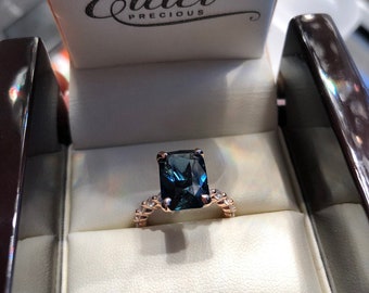 Radiant cut sapphire Engagement Ring. Deep blue Sapphire engagement ring. Right hand ring. One of a kind engagement ring by EidelPrecios