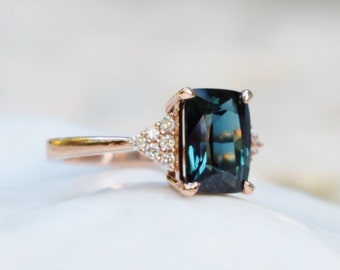 Peacock sapphire engagement ring. Modern Teal sapphire ring. Radiant cut wedding ring. Blue Green sapphire diamond anniversary ring Martini