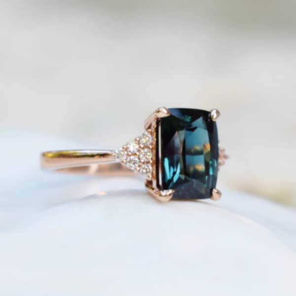 Peacock sapphire engagement ring. Modern Teal sapphire ring. Radiant cut wedding ring. Blue Green sapphire diamond anniversary ring Martini