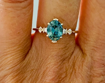 Elvira teal sapphire ring gold. Elvish sapphire diamond Fantasy ring. Whimsical gold engagement ring. Enchanted sapphire diamond ring