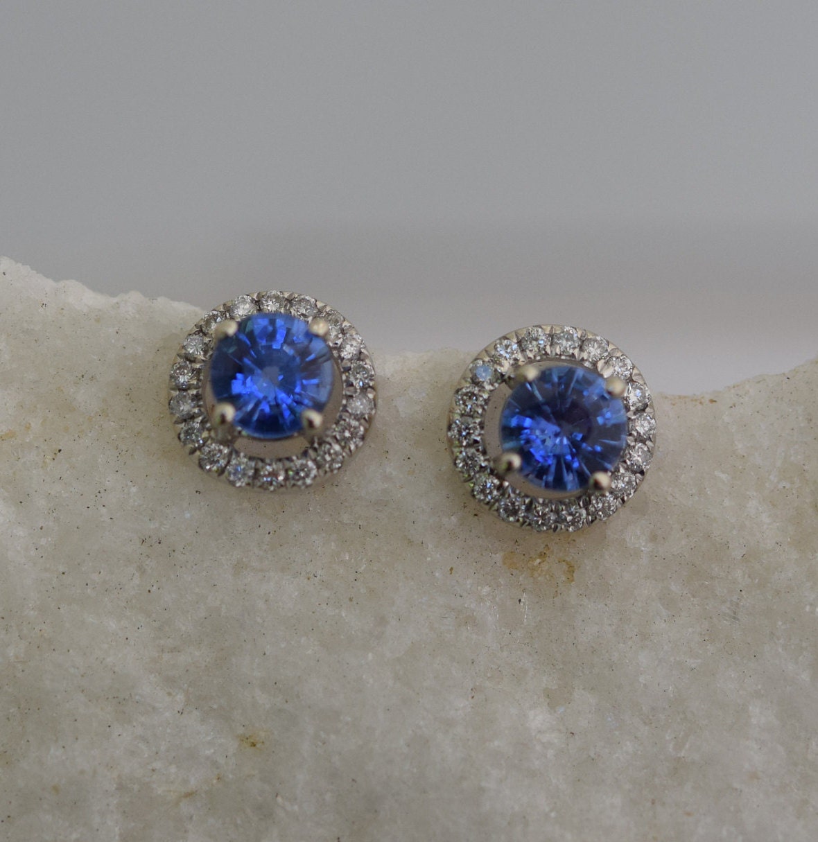 Blue sapphire studs. Stud earrings. White gold earrings. Blue sapphire
