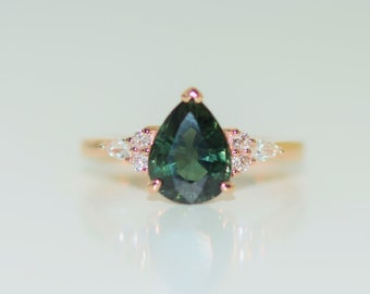 Green sapphire engagement ring. Pear sapphire engagement ring. Sapphire and diamond engagement ring. Rose gold engagement ring Eidelprecious