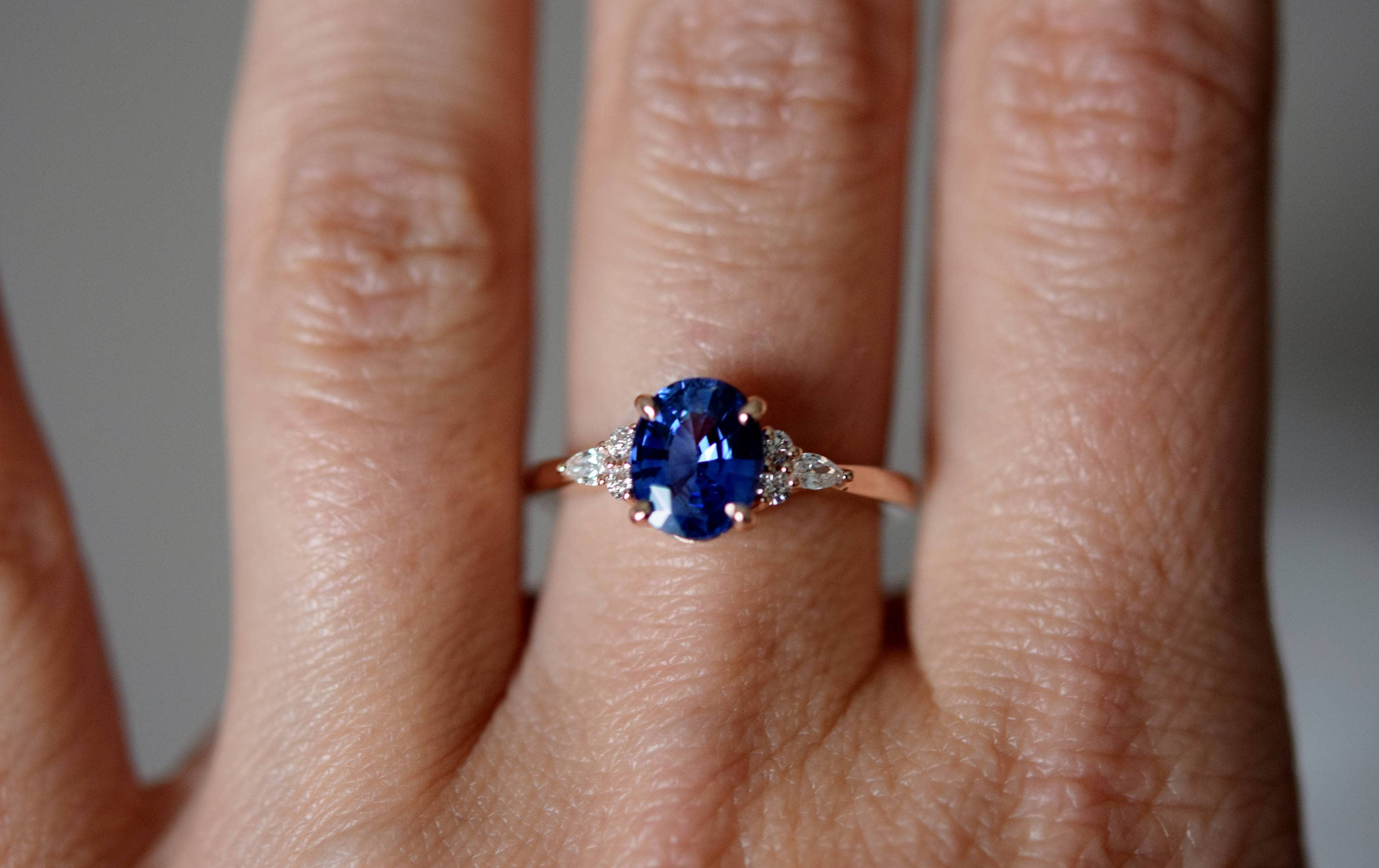 Rose Gold Sapphire Ring Oval Blue Sapphire Ring 23ct Cornflower Blue