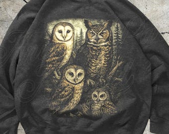 Owl Sweatshirt Vintage Wildlife Graphic Crewneck, Forest Bird Sweater, Nature Lover Gift, Barn Owl Great Horned Owl Art, Woodland Top