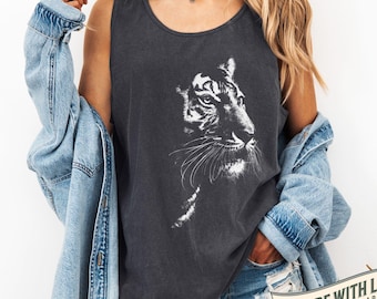Tiger Vintage Tank Top Tiger Graphic Tee, Gift Tiger Lover Wild Cat Shirt Retro Snow Tiger Tank Dark Tiger Summer Tee Wild Animals Shirt