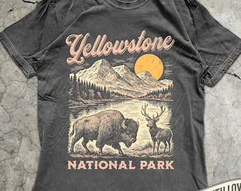 Yellowstone National Park Shirt Vintage Bison Graphic Tee for Men Women Retro Nature Shirt Yellowstone Park Souvenir Outdoor Shirt Adventure