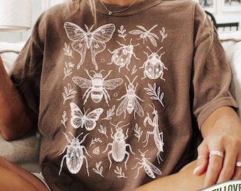 Insect Shirt Entomology Bug Tee, Moth Butterfly Beetle Bee Graphic T-Shirt, Nature Lover Gift, Cottagecore Aesthetic Wildlife Vintage Top