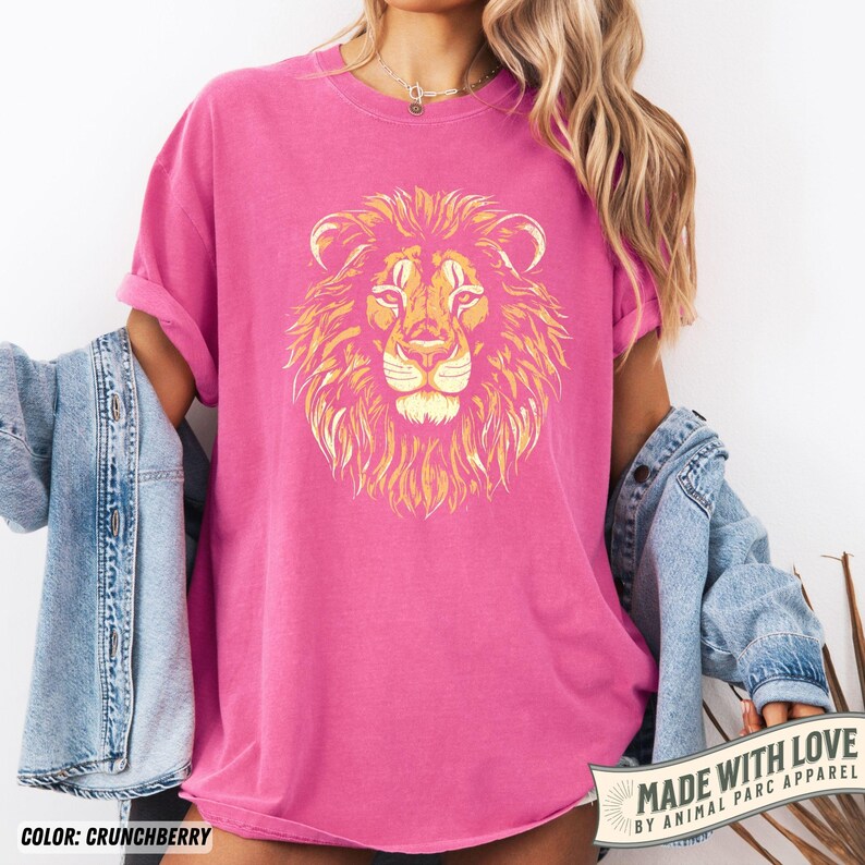 Lion Vintage Shirt Lion Graphic Tee, Gift Lion Lover Wild Cat Shirt Retro Lion Safari Shirt, Dark Lion Shirt Lion Gift Wild Animals Shirt Crunchberry