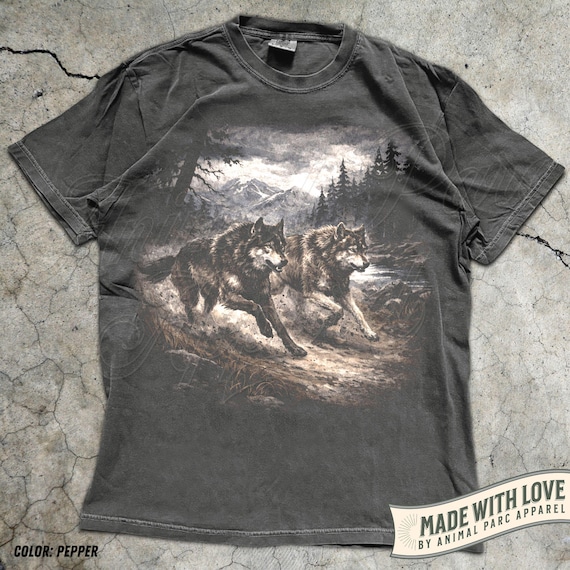 Wolves Running T-Shirt, Vintage Wolf Shirt, American Wildlife Tee, Gift Wolf Lover, 90s Howling Moon Graphic Tee, Dark Animals Graphic Tee