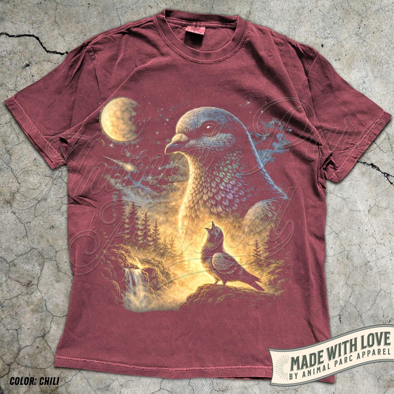 Pigeon Howling to the Moon T Shirt, Vintage Bird Graphic Tee, Retro Animal Shirt, Full Moon Animals, Pigeon Lover Gift, 90s Animal Tee Shirt Chili