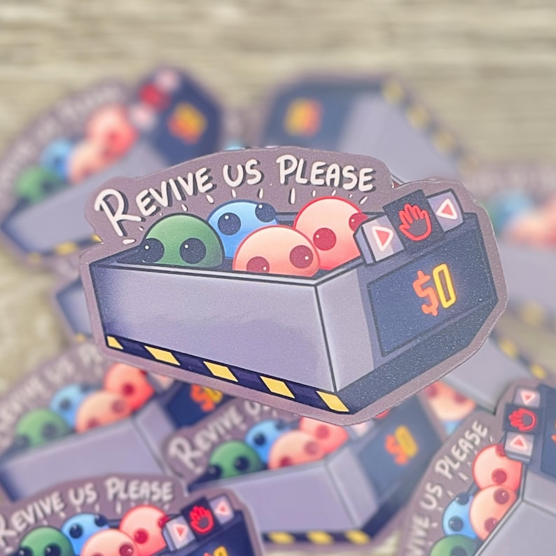K&ouml;nnte beinhalten: Ein Aufkleber mit einer Cartoon-Illustration eines grauen Beh&auml;lters mit einem gelben Streifen. Der Beh&auml;lter ist mit f&uuml;nf bunten, runden Kreaturen gef&uuml;llt. Der Text "Revive Us Please" steht &uuml;ber dem Beh&auml;lter. Ein rotes Handsymbol und die Zahl "50" sind an der Seite des Beh&auml;lters abgebildet.