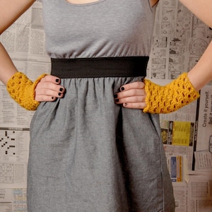 Fingerless Gloves in Golden Yellow, Crochet Arm Warmers, Chunky Winter Gloves, Stylish Accessories, Gift For Women, Handmade Fashion Gifts