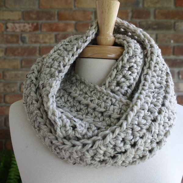 Women's Cowl, Crochet Cowl, Neck Cowl, Infinity Wrap, Snood, Neck Warmer, Neckwarmer, Oatmeal Beige