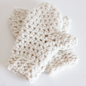 Cream Mittens, Cream Gloves, Crochet Mittens, Mittens for Women, Chunky Mittens, Crochet Gloves, Crochet Handwarmers, Handmade Mittens