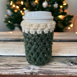 Chunky Coffee Cup Cozy, Winter Pine Cup Sleeve, Crochet Drink Coozy, Reusable Koozie, To Go Drink Sleeve, Handmade Coffee Coozie