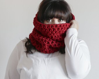 Tall Crochet Cowl, Red Tinsel Chunky Infinity Wrap, Neck Warmers For Women, Neck Warmer Scarf, Gift for Women, Winter Cowl, Neckwarmer Scarf