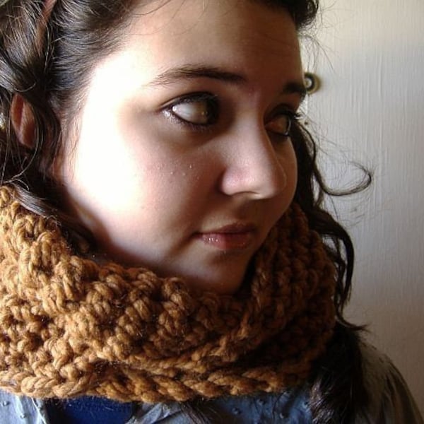 Crochet Cowl, Neck Cowl, Infinity Wrap, Snood, Neck Warmer, Neckwarmer, Brown Hazelnut