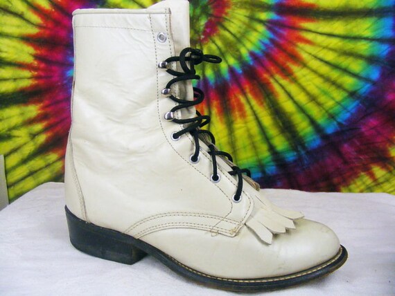 5.5 M vintage 80's off white leather lace-up flat