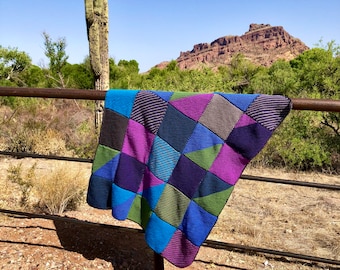 Modello per coperta a maglia con ritagli di filato, plaid a quadrati patchwork (modello in PDF)