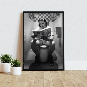 Escena del baño de John Travolta, Pulp Fiction, película de 1994, arte divertido para la pared del baño, blanco y negro, póster divertido con impresión de baño, película retro, 203