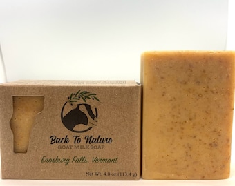 Jabón de leche de cabra, avena y miel, elaborado con avena molida y miel pura, sin fragancia añadida.