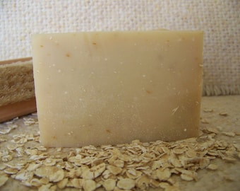 Oatmeal and Honey Goat's Milk Soap, made with oatmeal pure honey, no fragrance added, oat and honey handmade soap, natural soap, gift soap