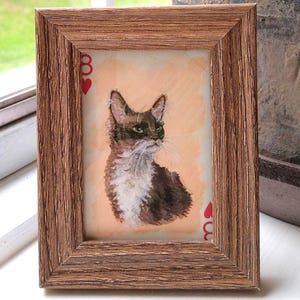 Retrato de gato en miniatura / Pintado a mano sobre naipe / Pintura acrílica original