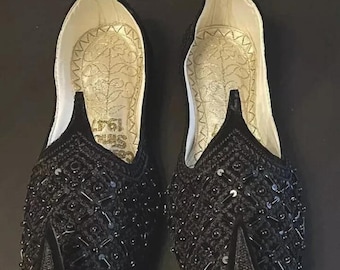 Embroidered Black Khussa Shoes: Handcrafted Indian Pakistani Footwear