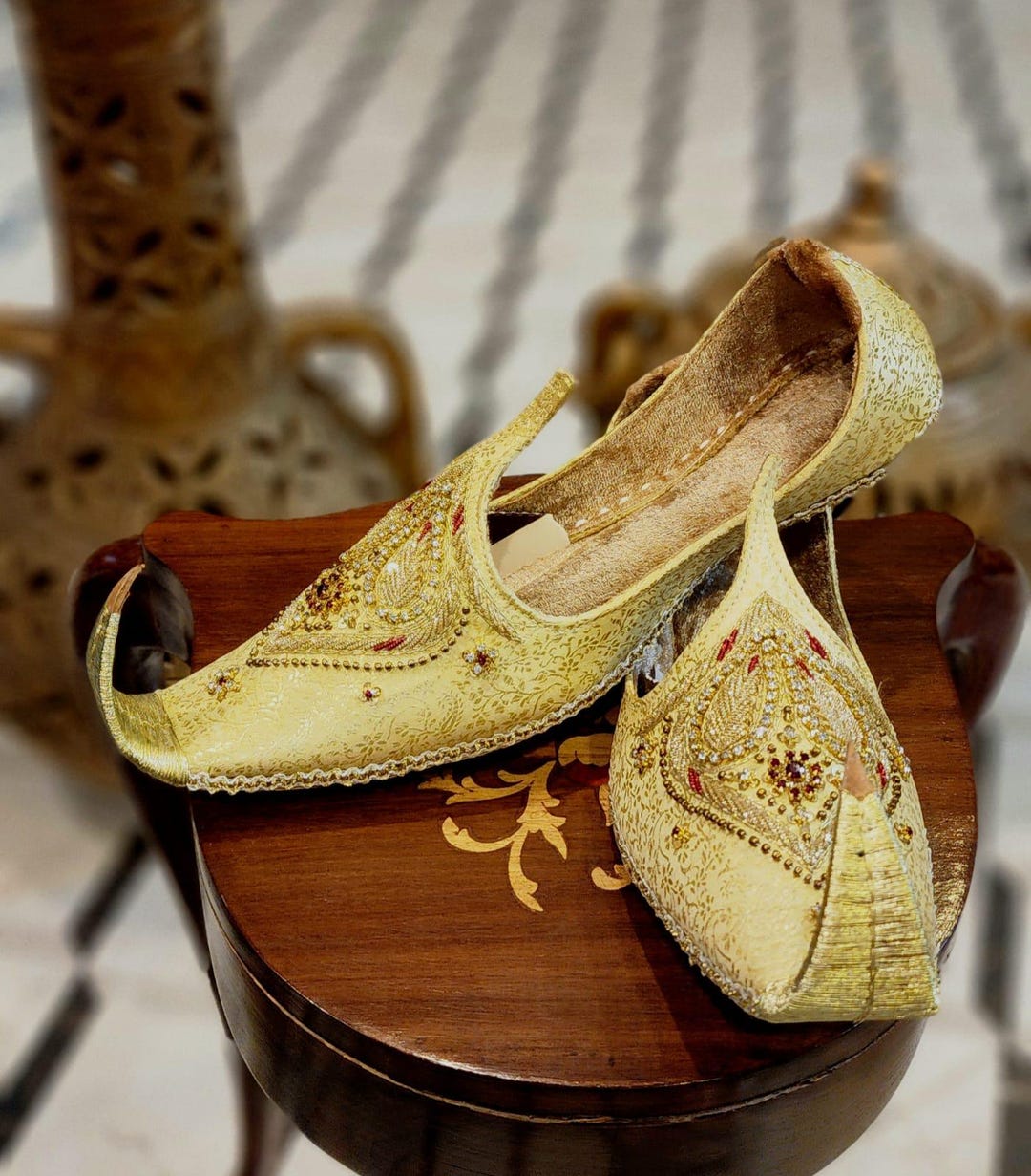 Nawabi Shoes Kohati Chappal Online Buy Zari Kheri Online At Best