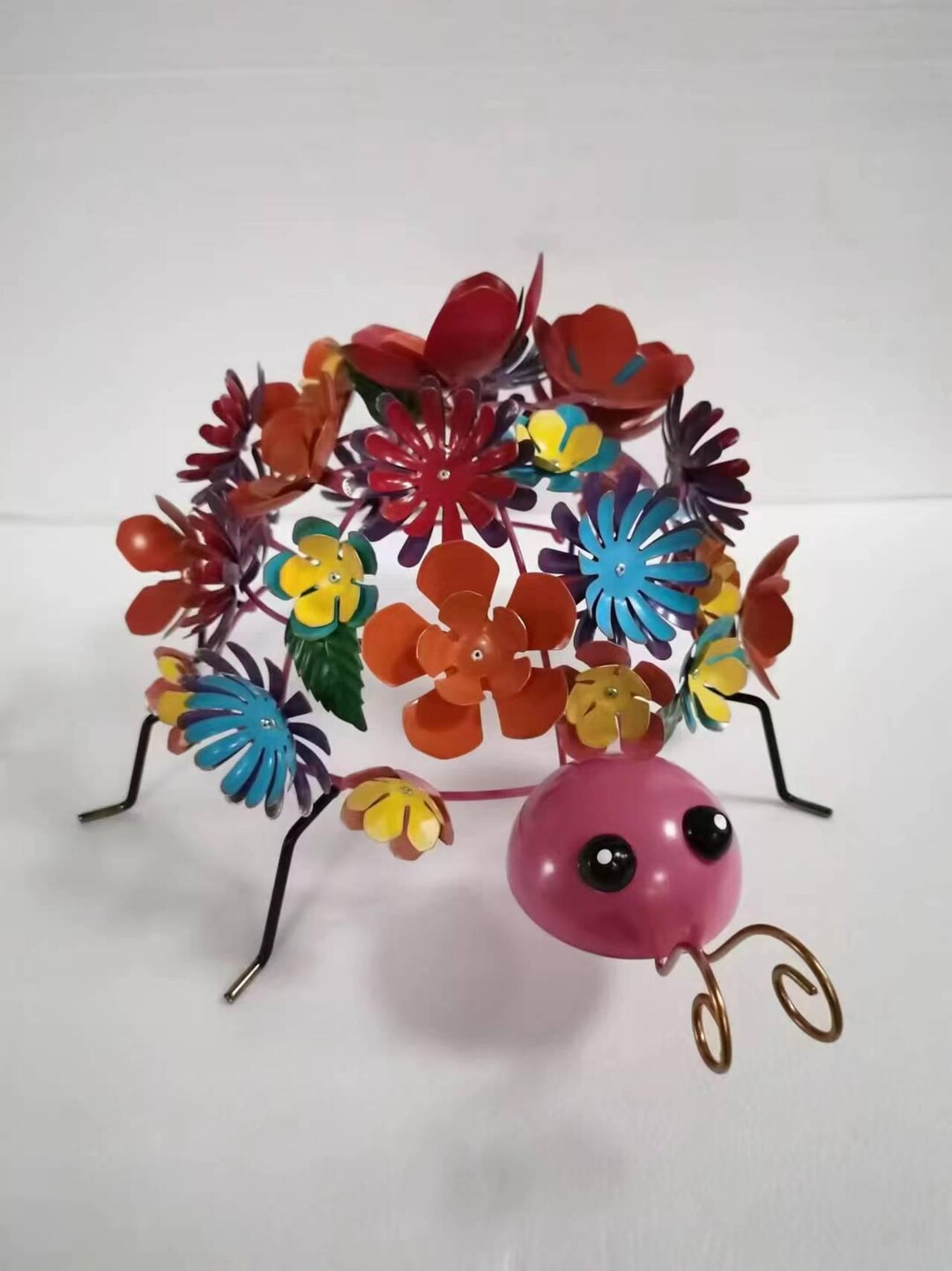 Ladybug Garden Statues With Metal Flower Cutout Body, Outdoor Yard Art ...