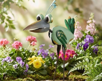 Metal Peacock Statue, Garden Decor with Wobbly Head (19" Tall)