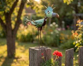 Metal Toucan Cockatoo Bird Sculpture Outdoor Bobble Head Garden Decor Statue Yard Art