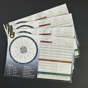Láminas laminadas para La búsqueda del Planeta X: ¡disfruta de partidas ilimitadas!