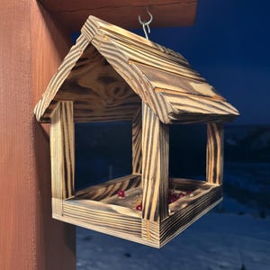 Bird feeder, wooden bird feeder, tree-mounted bird feeder, garden bird feeder, hanging bird feeder,rustic-style bird feeder,Open bird feeder