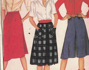 1980s Vintage Sewing Pattern McCalls 7208 Junior Misses Wrap Skirt or Culottes Size 11 12 Waist 25 1980 UNCUT