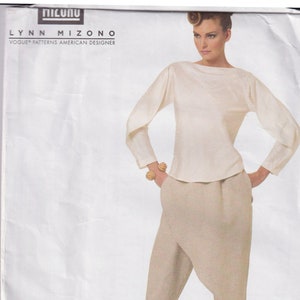 Misses Sewing pattern Vogue V1188 1188 American Designer Lynn Mizono Top and Pants with Overlay Size 8-14 UNCUT