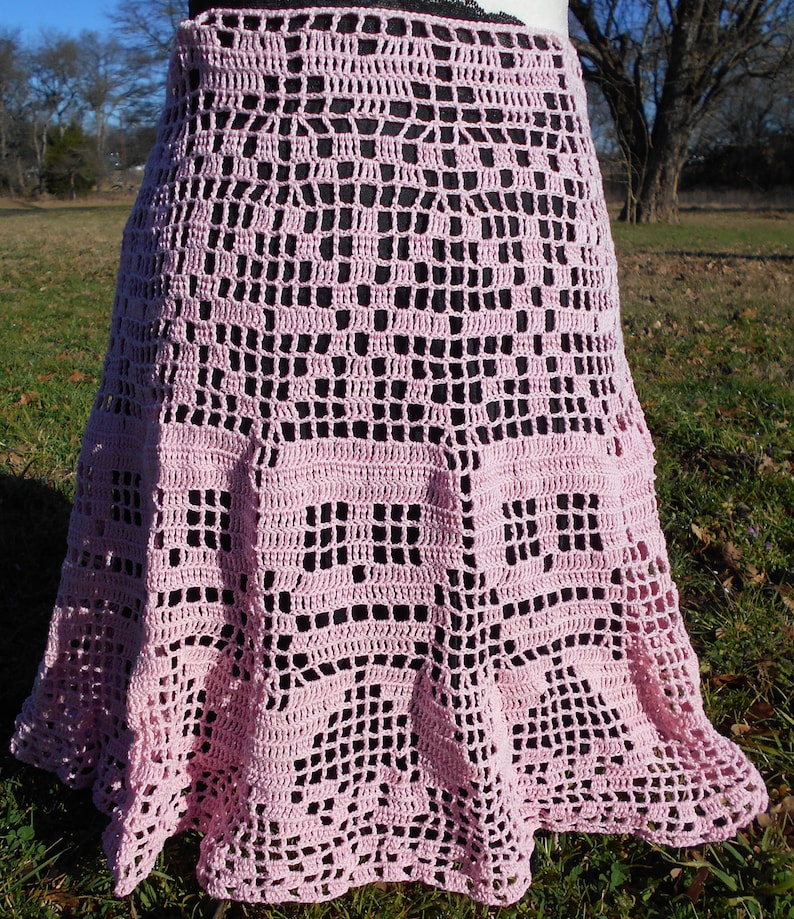 Skull-Tastic Skirt Crochet Pattern image 1