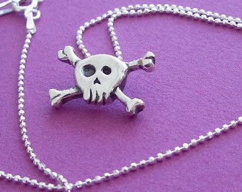 Skull & Crossbones Goth Necklace PIRATE GIRL