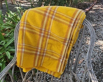 Vintage Retro Mustard Check Pure New Wool 1970s Retro check Tartan Blanket Fabulous colour Made in Australia