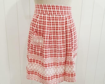 Vintage 1940s Linen White Apron With Red Edging and Pink Floral